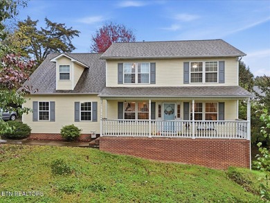 Fort Loudoun Lake Home For Sale in Knoxville Tennessee