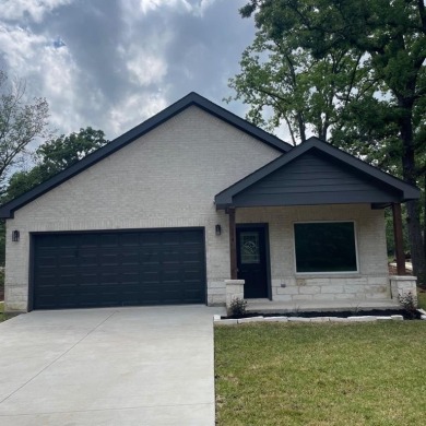 Lake Home For Sale in Trinidad, Texas