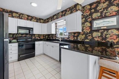 Welcome to an elevated island retreat in the heart of Duck Key - photo 6