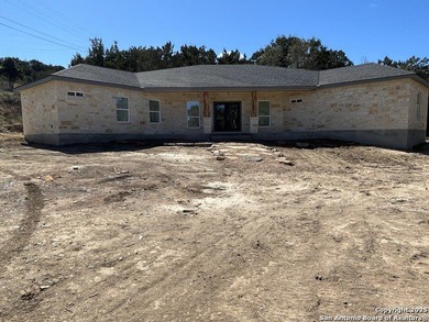 Lake Medina Home For Sale in Bandera Texas