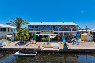 A beautifully kept home with amazing views of the Gulf, and easy - photo 10