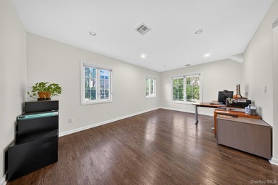 Amazing opportunity in the highly desirable Allenwood section of - photo 14