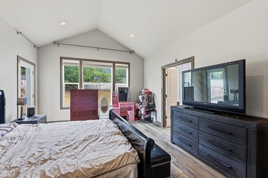 Situated within Lincoln City's expanding Lincoln Palisades - photo 16