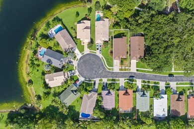 Beautifully updated 3-bedroom, 3-bath home located in the - photo 25