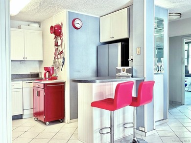 Feel like you are on vacation every day! Live the resort life at - photo 6