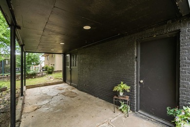 Beautifully restored 1938 historic cottage blending timeless - photo 8
