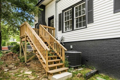 Beautifully restored 1938 historic cottage blending timeless - photo 10