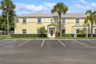 (private lake, pond, creek) Condo For Sale in St. Petersburg Florida