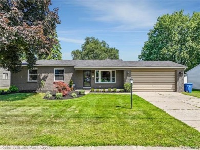 Lake Home For Sale in Waterford, Michigan