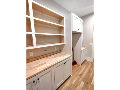 BRAND NEW CONSTRUCTION. This Spectacular, Executive Basement - photo 35