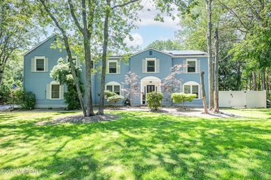 (private lake, pond, coastal) Home For Sale in Toms River New Jersey