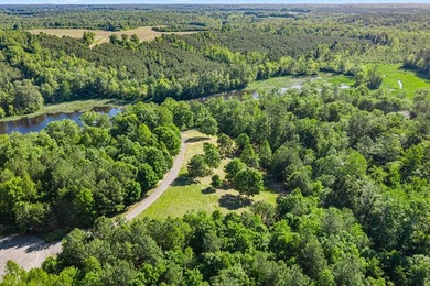 Exceptional opportunity to own a beautiful 5.5-acre waterfront - photo 3