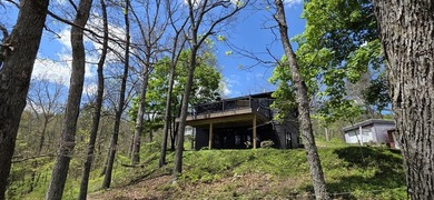 Escape to this Charming Cottage Retreat, a proven and active - photo 4