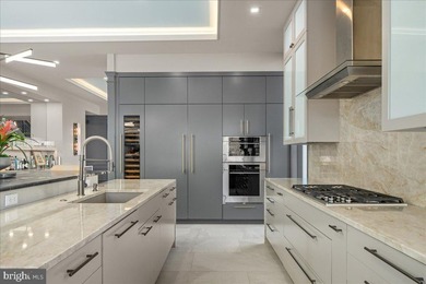 Modern Riverfront Estate with Unparalleled Indoor-Outdoor Living - photo 19