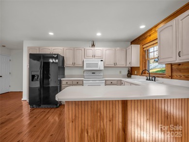 Welcome to Lake Lure's picturesque Carolina Mountain