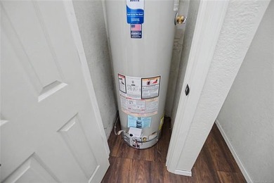 This freshly remodeled home is a great find, featuring 2 - photo 7
