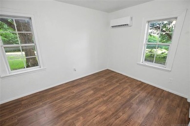This freshly remodeled home is a great find, featuring 2 - photo 9