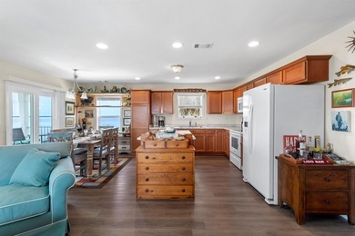 Where open water sunrise views and world-class boating meet - photo 9