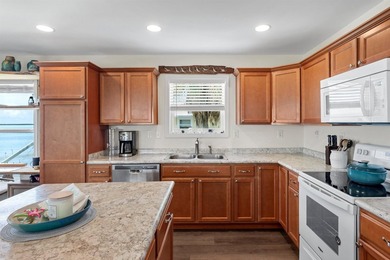 Where open water sunrise views and world-class boating meet - photo 10