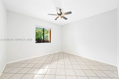 Spacious 2BR/2BA condo with stunning lake and lagoon views in - photo 8