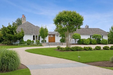 STYLISHLY RENOVATED QUOGUE RETREAT SOUTH OF THE HIGHWAY Nestled - photo 1