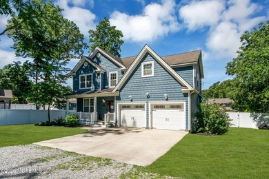 Spacious, glamorous and private... all at the same time! This - photo 3