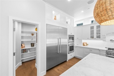 Located in one of Huntington Beach's most sought-after coastal - photo 20