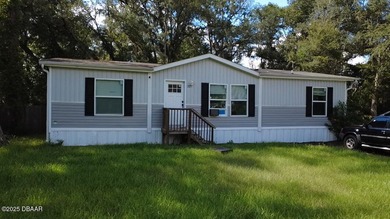 St. Johns River Home For Sale in Satsuma Florida
