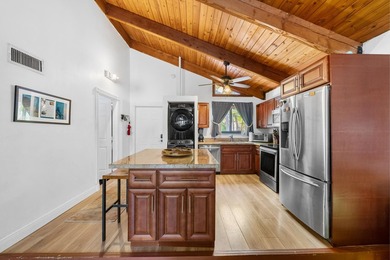 Amazing Opportunity to own a home in this small, friendly - photo 7