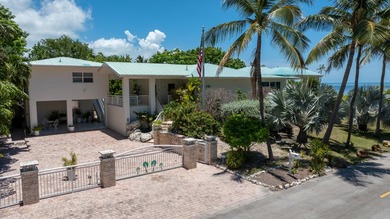 Welcome to your private oceanfront retreat, ideally situated on - photo 6