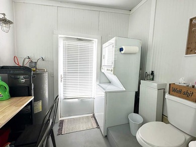 This charming 740 square foot Park Model home in Bonita Terra is - photo 9