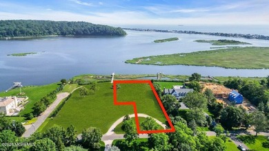 RARE WATERFRONT LAND OPPORTUNITY IN RUMSON! Build your custom - photo 1