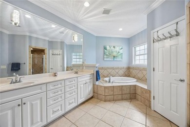 This thoughtfully designed home offers exceptional flexibility - photo 21