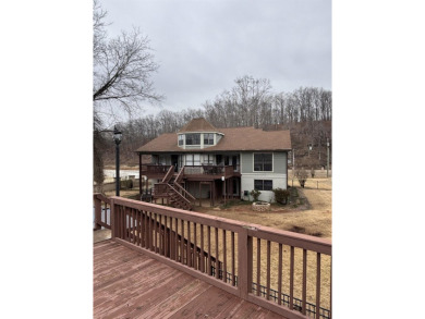 Lake Home Sale Pending in Florence, Alabama