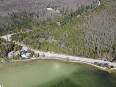 Lake Home For Sale in Lake Leelanau, Michigan