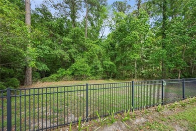 This thoughtfully designed home offers exceptional flexibility - photo 57