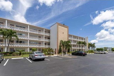 Investor opportunity with an established tenant in place, ideal - photo 12