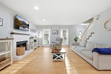 Welcome to 867 Foxglove Lane--where space, style, and location - photo 18