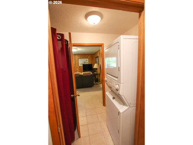 Meticulously maintained and showcasing exceptional quality - photo 21