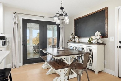 Welcome to 867 Foxglove Lane--where space, style, and location - photo 22