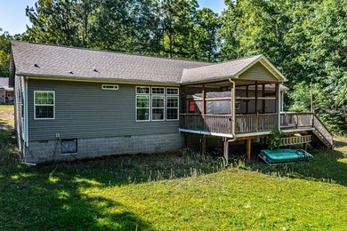 Discover the perfect blend of waterfront living, privacy, and - photo 3