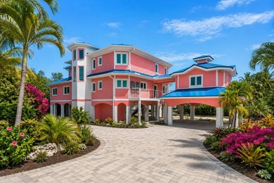Welcome to Pink Sands, a Glenn Gray-designed waterfront retreat - photo 4