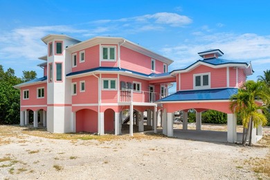 Welcome to Pink Sands, a Glenn Gray-designed waterfront retreat - photo 8