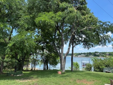 Waterfront on Beautiful Lake Bridgeport - photo 4