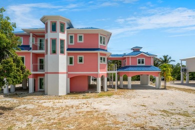 Welcome to Pink Sands, a Glenn Gray-designed waterfront retreat - photo 10