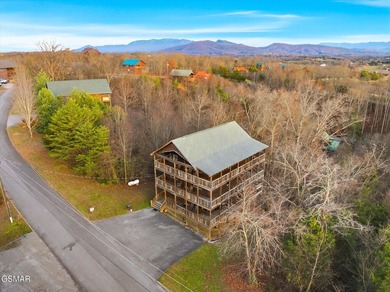 Spacious 3,456 sq.ft. STR with 6 KING SIZE ROOMS and GREAT - photo 17