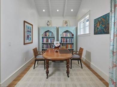 In the heart of Olde Naples, this 2020-built courtyard residence - photo 19