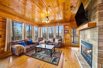 Spacious 3,456 sq.ft. STR with 6 KING SIZE ROOMS and GREAT - photo 23