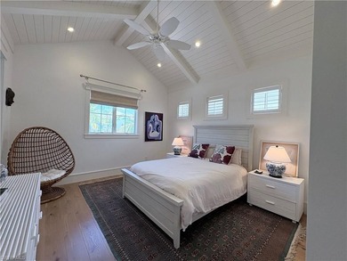 In the heart of Olde Naples, this 2020-built courtyard residence - photo 23