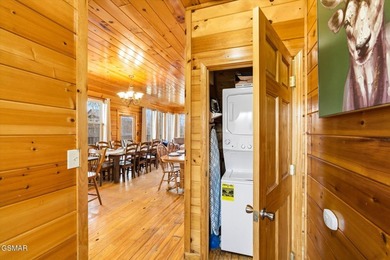 Spacious 3,456 sq.ft. STR with 6 KING SIZE ROOMS and GREAT - photo 28